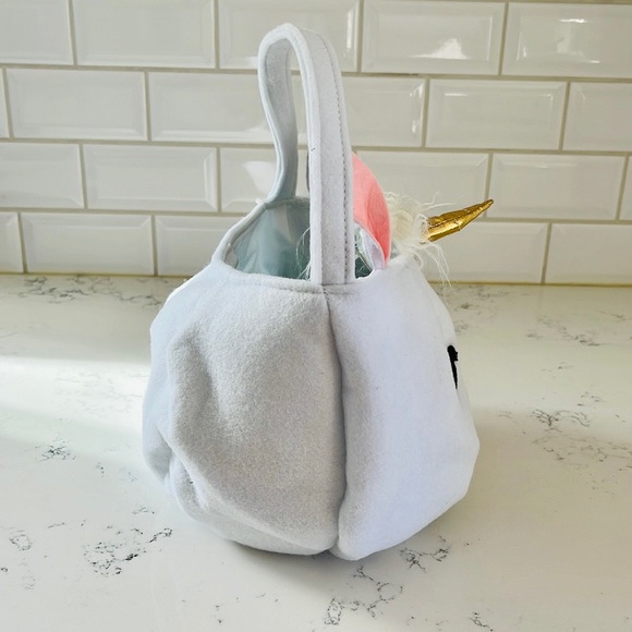 Pottery Barn Kids Light Up Unicorn Treat Bag - Picture 4 of 12